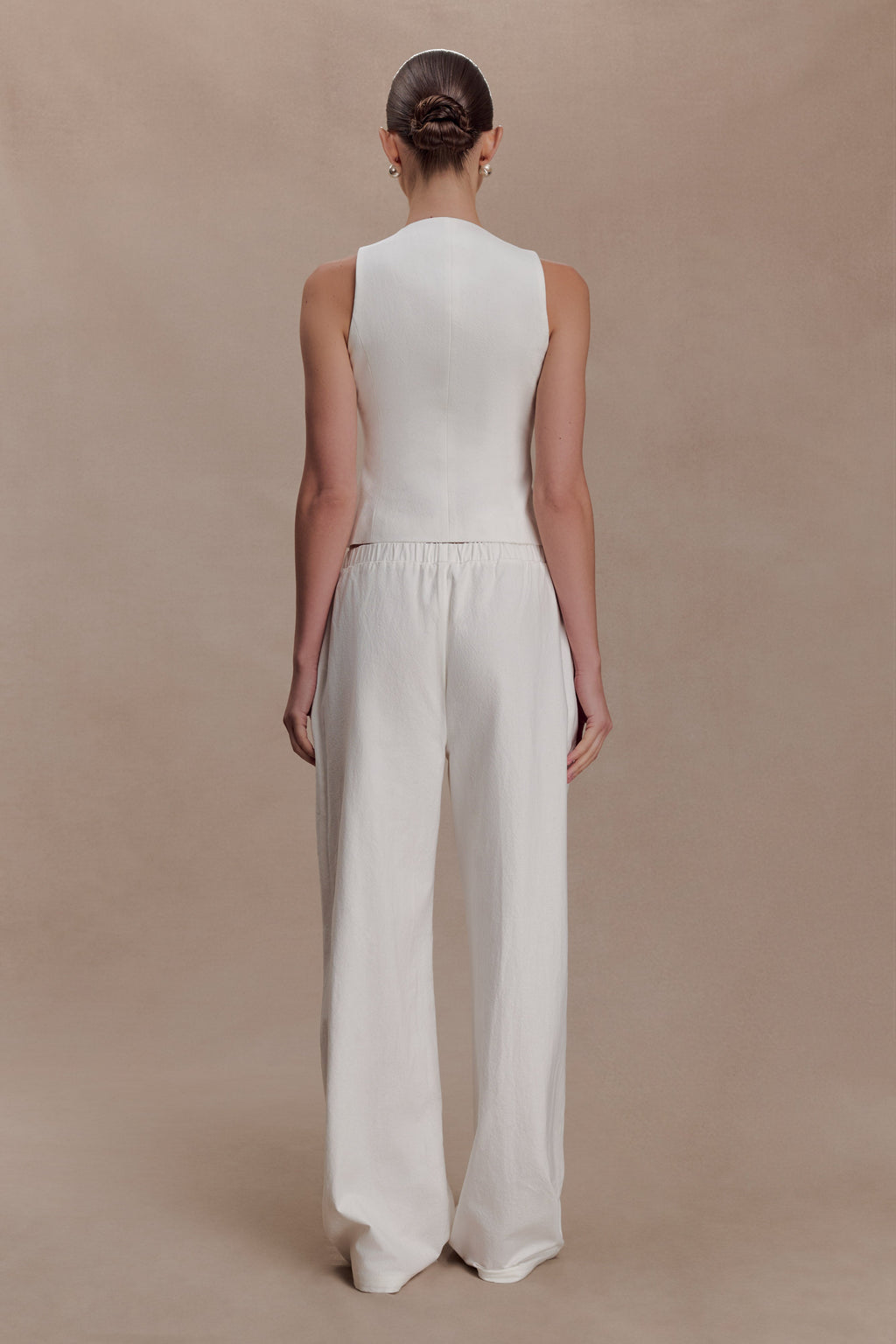 aldea-cotton-sleeveless-top side view