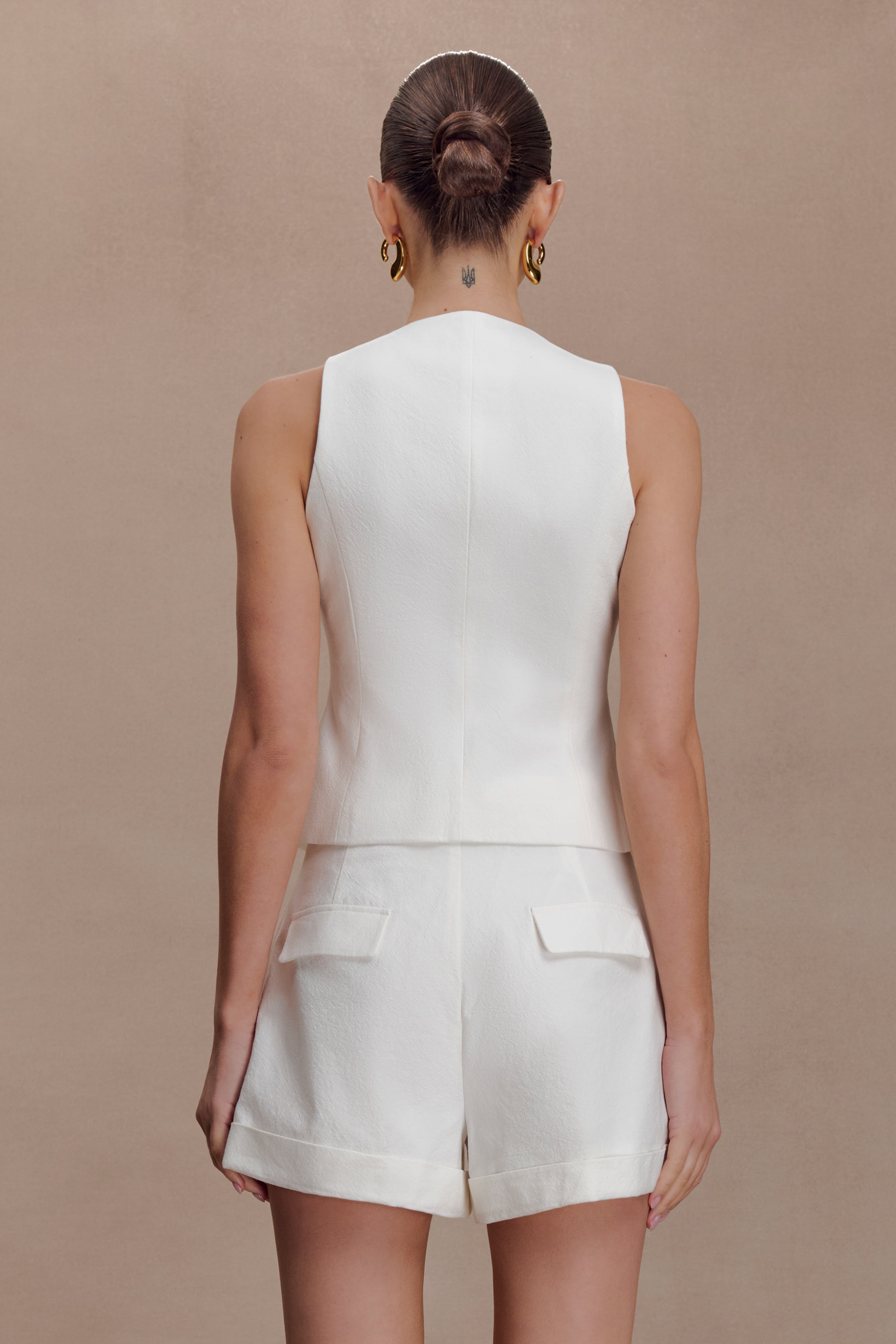 aldea-cotton-sleeveless-top detail view